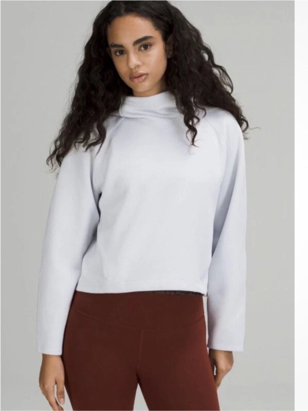 Lululemon Women's AirWrap Pullover Mock-Neck - Size 8